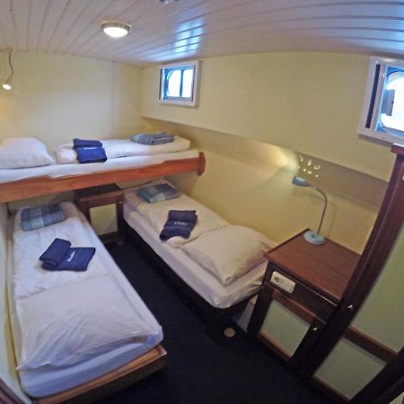 Botel Elodie Amesterdão Exterior foto